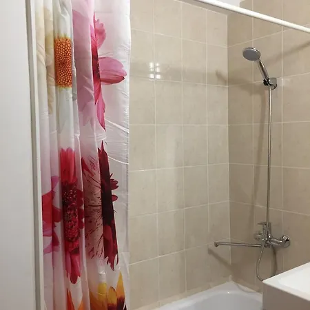 Апартаменты Cat Garden Domina